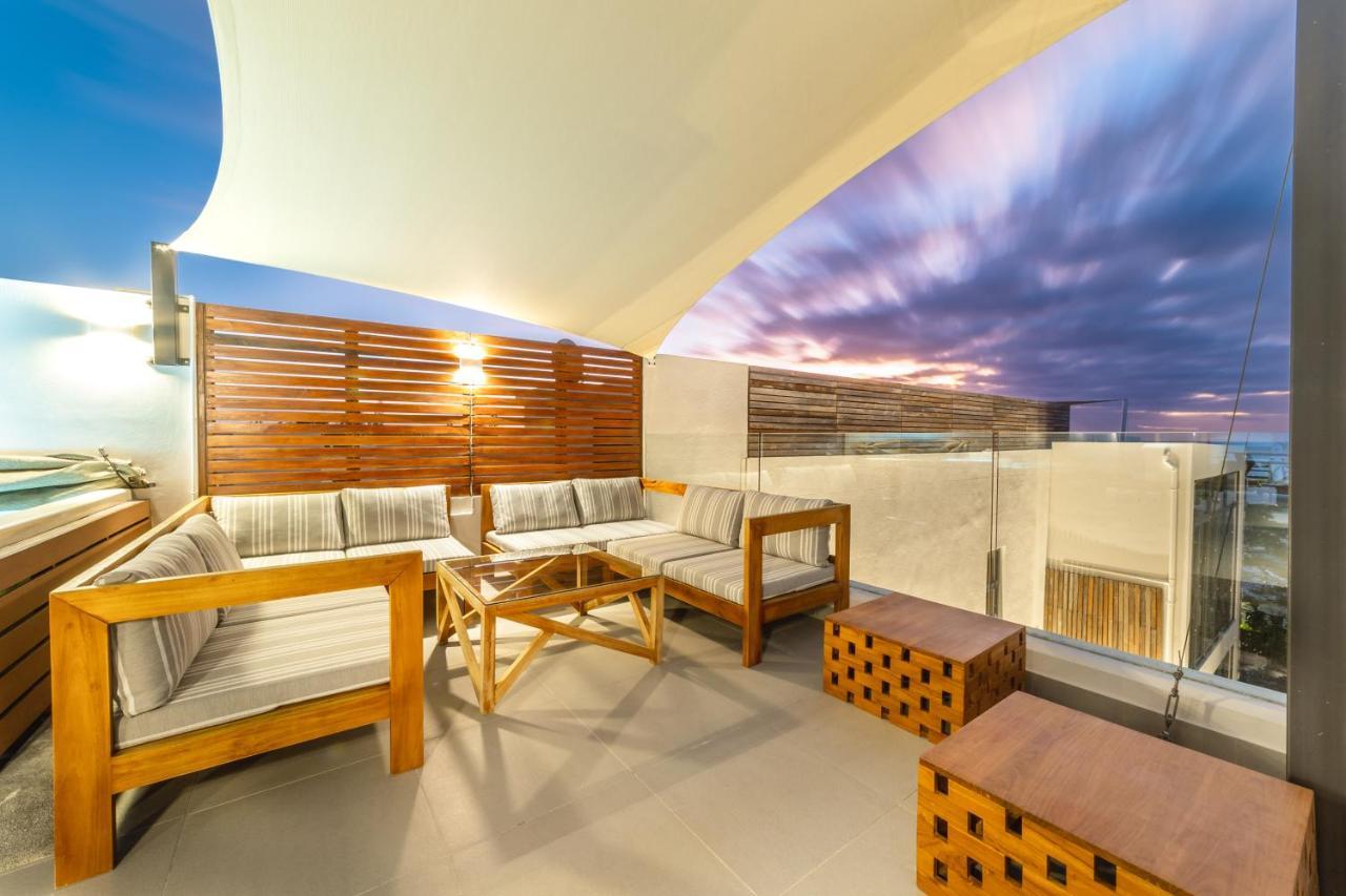 One Bay Residence Unit 15 - Penthouse With Private Roof Top, Jacuzzi And Sea View Гранд Байе Екстериор снимка