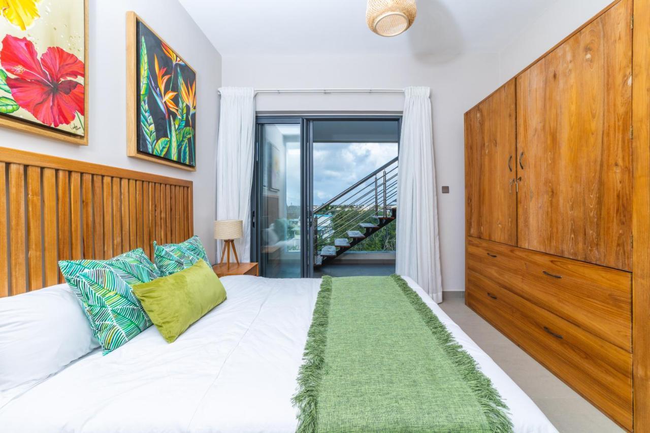 One Bay Residence Unit 15 - Penthouse With Private Roof Top, Jacuzzi And Sea View Гранд Байе Екстериор снимка