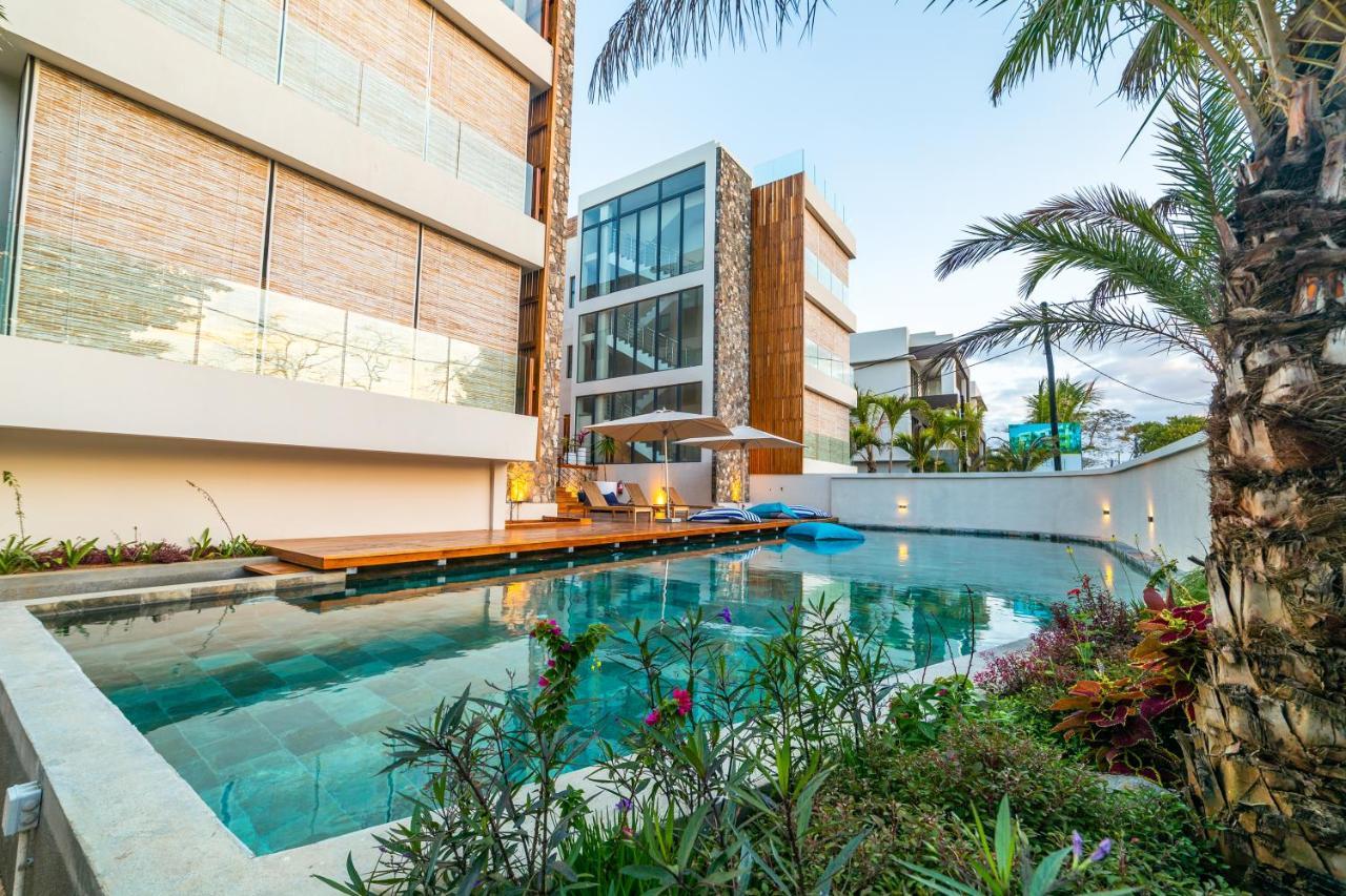 One Bay Residence Unit 15 - Penthouse With Private Roof Top, Jacuzzi And Sea View Гранд Байе Екстериор снимка